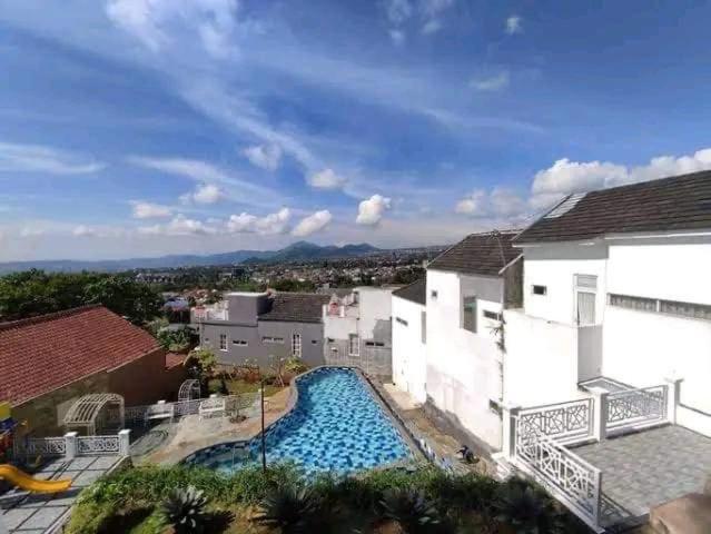Villa Puncak Resort Cikundul Екстериор снимка