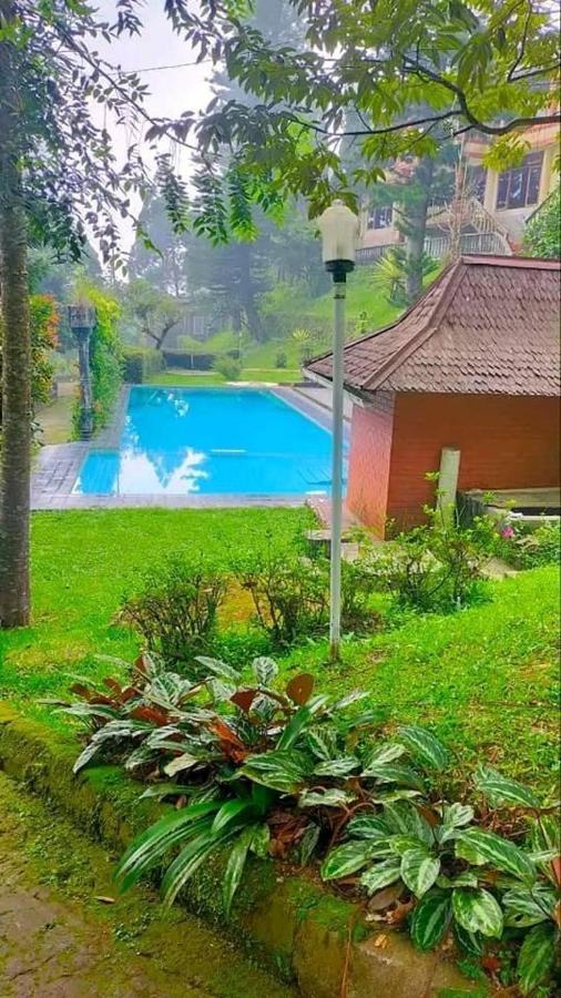 Villa Puncak Resort Cikundul Екстериор снимка